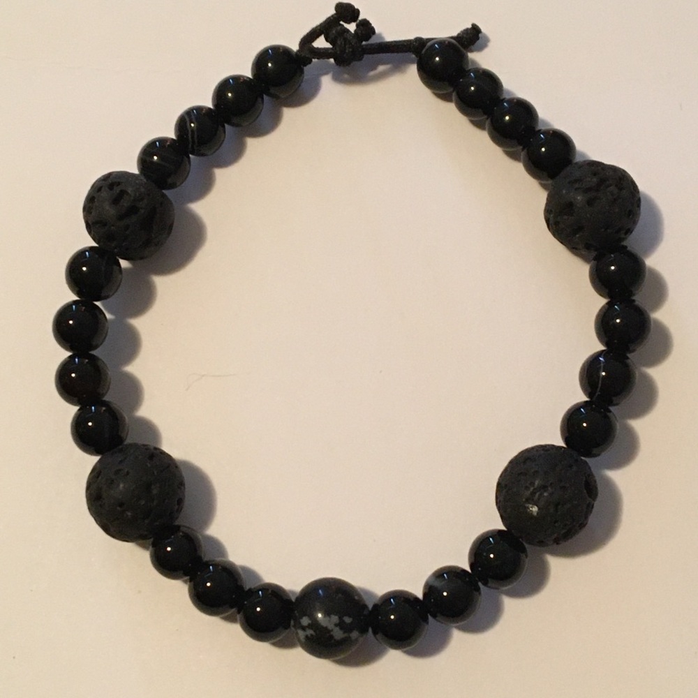 Elegant Black Beaded Bracelet